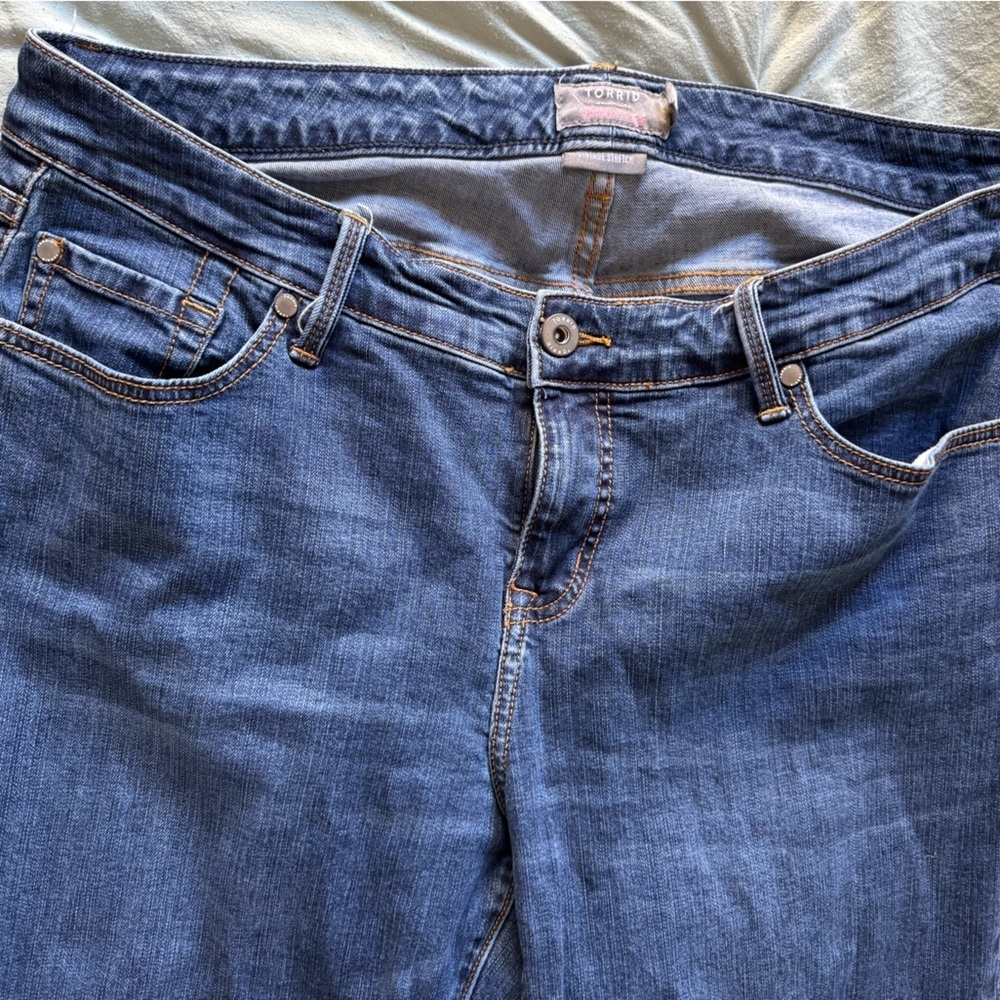 Torrid boyfriend straight 14 women’s jeans - Picture 2 of 9